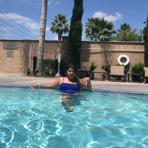 Meet your Posher, Carina